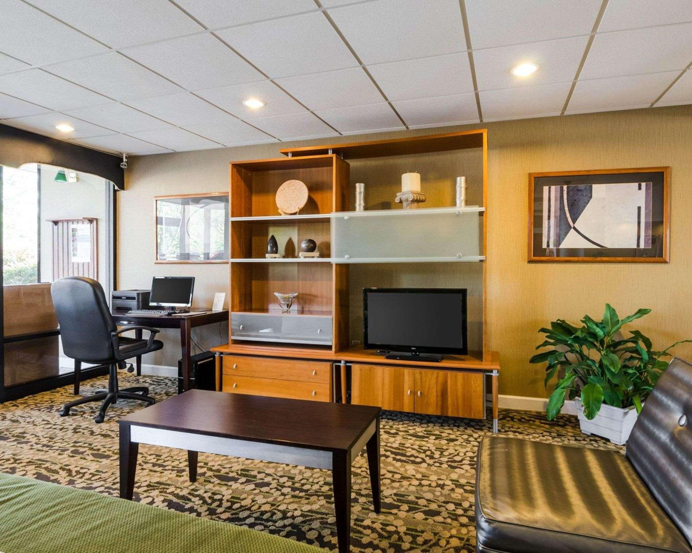 Quality Inn Troutville - Roanoke North Ngoại thất bức ảnh