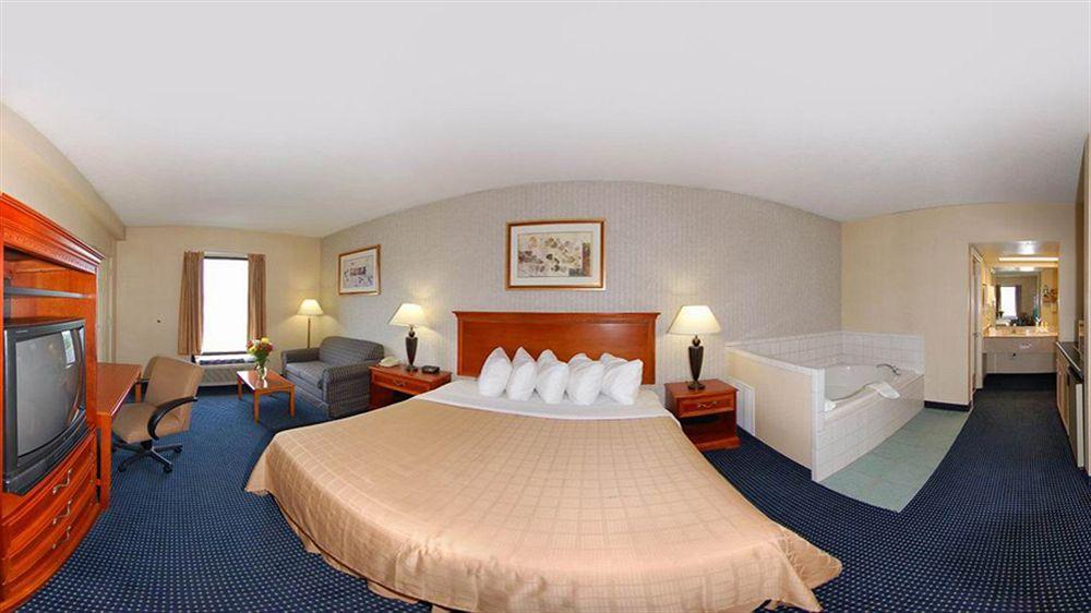 Quality Inn Troutville - Roanoke North Ngoại thất bức ảnh